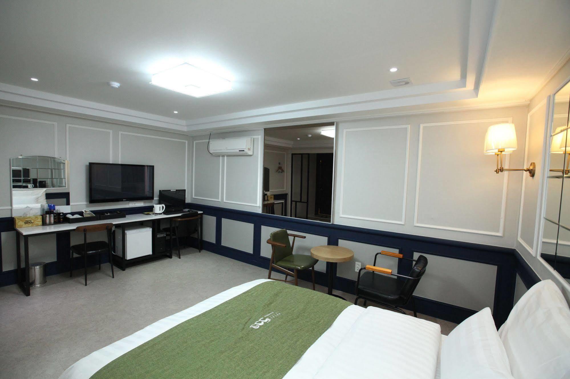 Hotel 500Th Mokpo Exterior photo