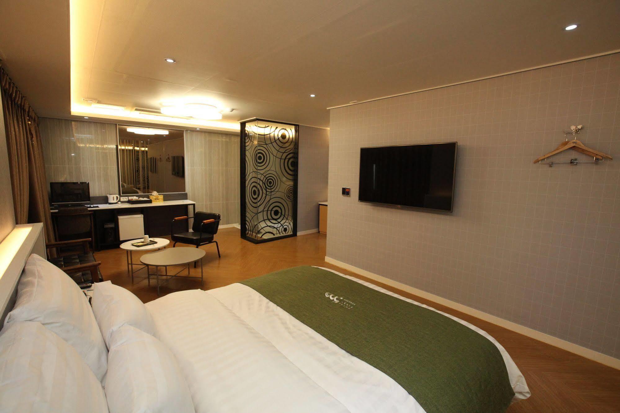 Hotel 500Th Mokpo Exterior photo